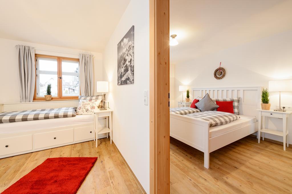 Viktoria Ferienhaus: Family Wellness Retreat with 4-Star Amenities Oberstdorf Exterior photo