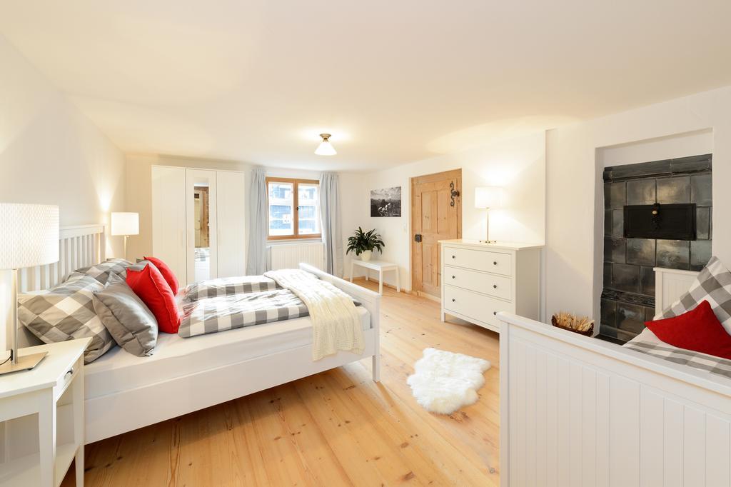 Viktoria Ferienhaus: Family Wellness Retreat with 4-Star Amenities Oberstdorf Exterior photo